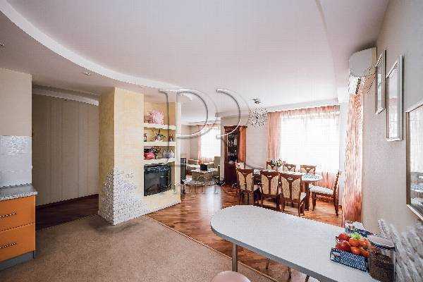 Продажа 3-комнатной квартиры 109 м², Никольско-Слободская ул., 6