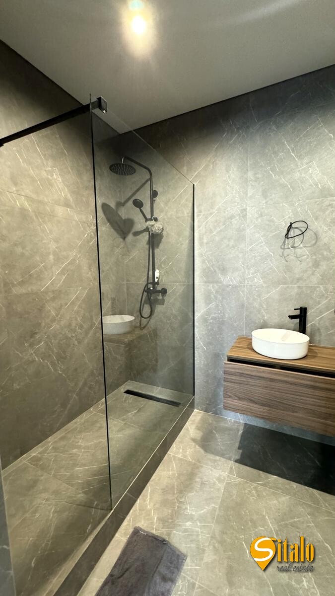 Продажа 1-комнатной квартиры 49 м², Заречная ул., 6