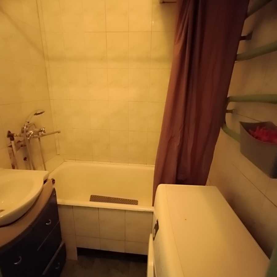 Продажа 1-комнатной квартиры 40 м², Василия Тютюнника ул., 22/26