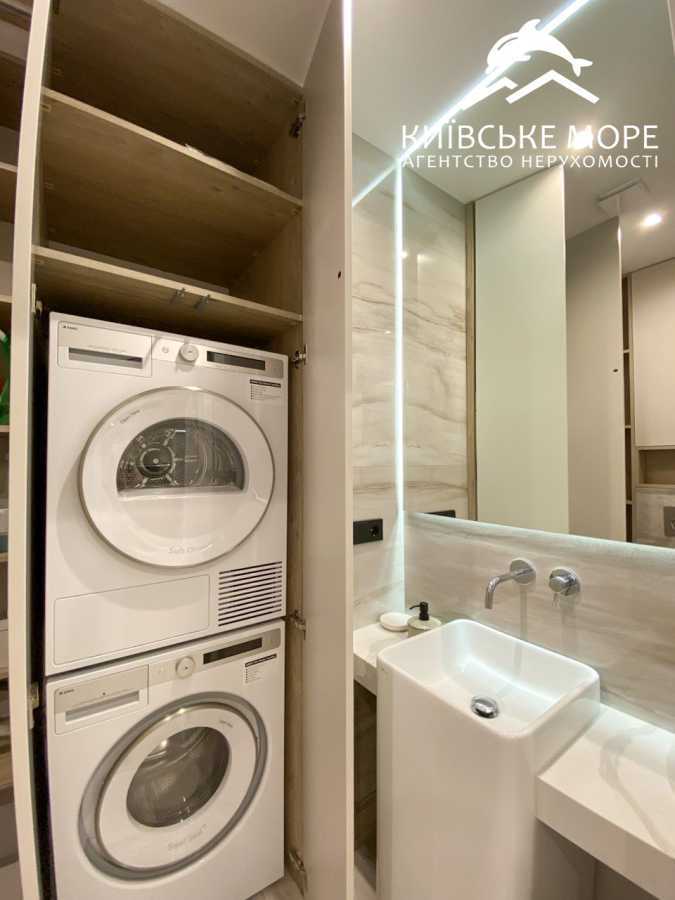 Оренда 3-кімнатної квартири 87 м², Івана Виговського вул., 10Д