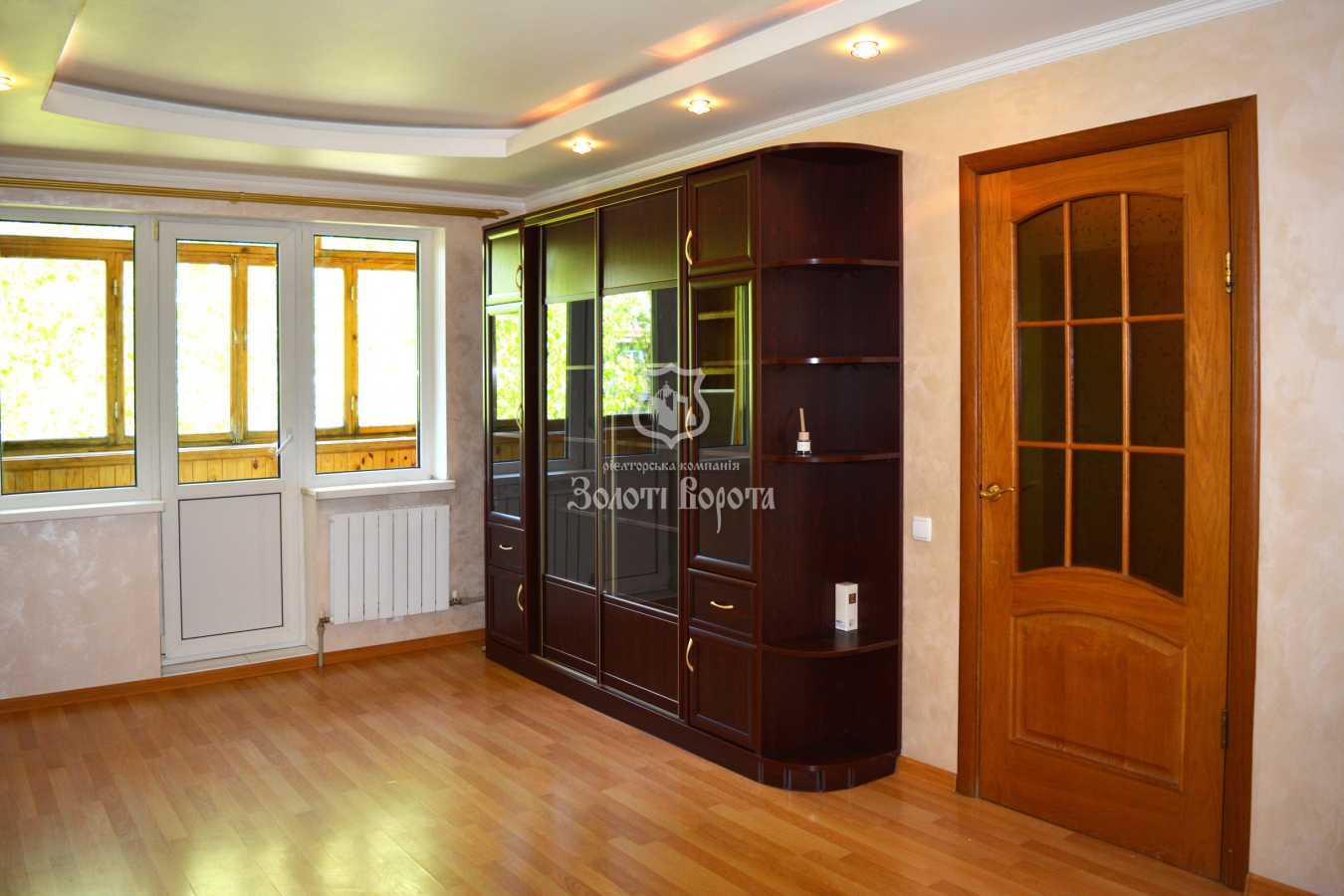 Продаж 2-кімнатної квартири 47 м², Метробудівська вул., 7