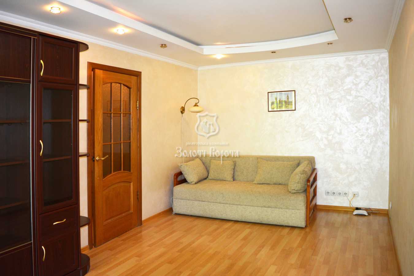 Продаж 2-кімнатної квартири 47 м², Метробудівська вул., 7