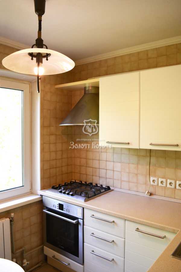 Продаж 2-кімнатної квартири 47 м², Метробудівська вул., 7