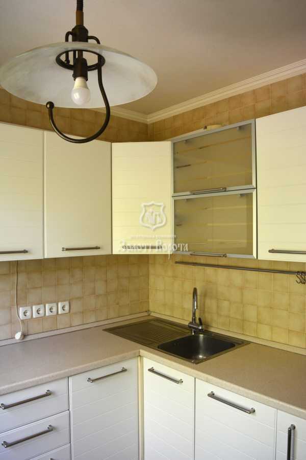 Продаж 2-кімнатної квартири 47 м², Метробудівська вул., 7