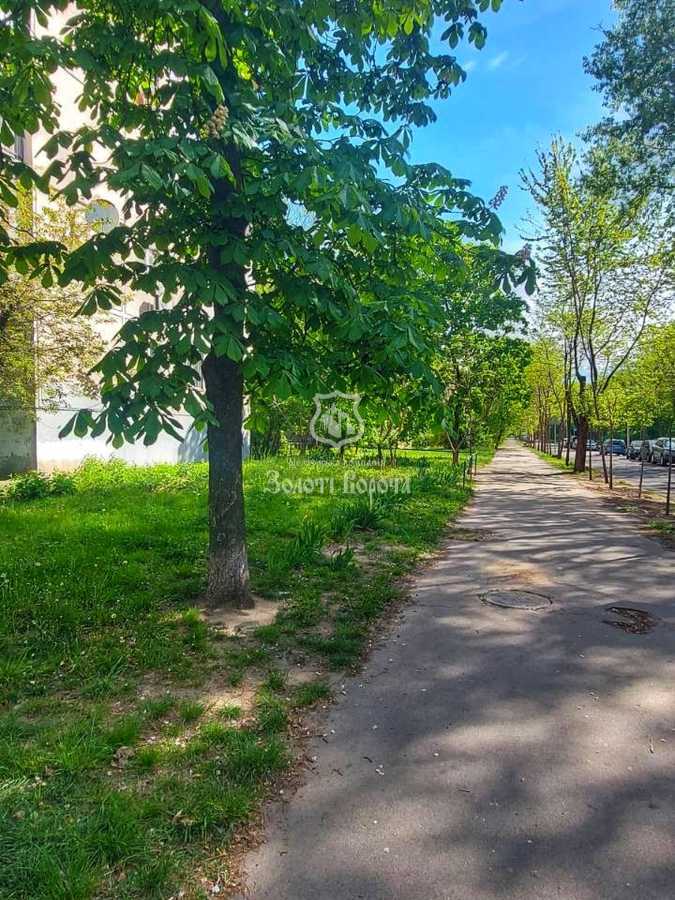 Продаж 2-кімнатної квартири 47 м², Метробудівська вул., 7