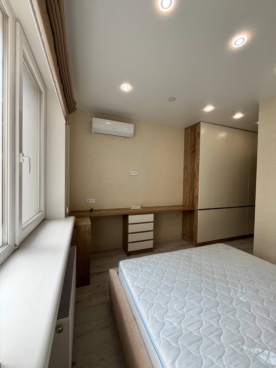 Продажа 3-комнатной квартиры 82 м², Льва Ландау просп., 52Б