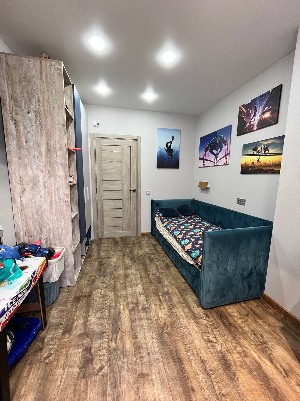 Продажа 3-комнатной квартиры 82 м², Льва Ландау просп., 52Б