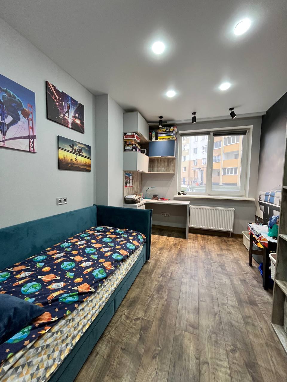 Продажа 3-комнатной квартиры 82 м², Льва Ландау просп., 52Б