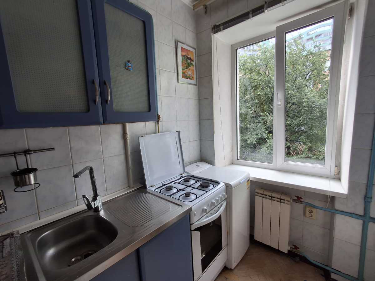 Оренда 1-кімнатної квартири 28 м², Вишгородська вул., 36Б