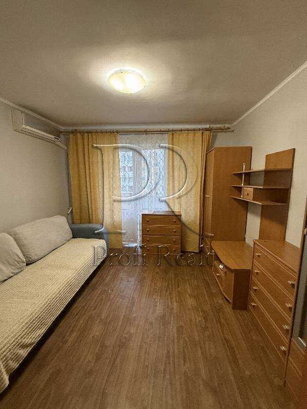 Продажа 1-комнатной квартиры 34 м², Милославська вулиця, 17А