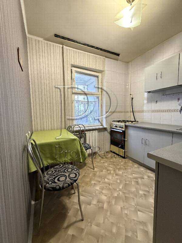 Продажа 1-комнатной квартиры 34 м², Милославська вулиця, 17А