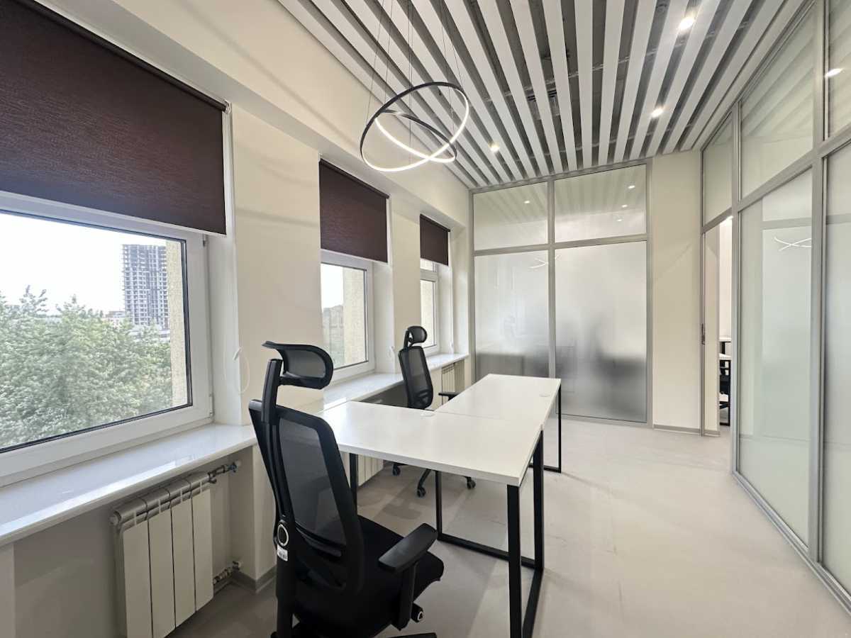 Продажа офиса 400 м², Олеся Гончара ул., 35