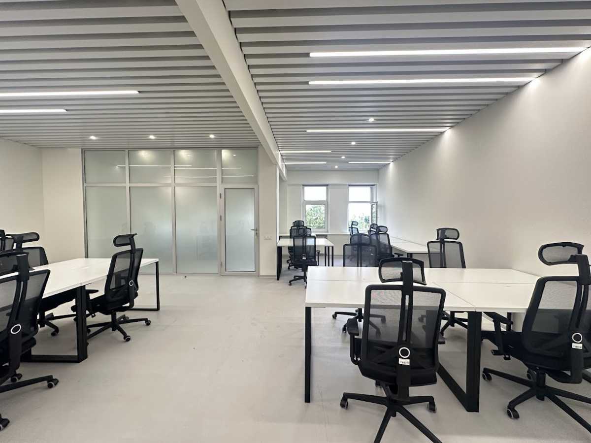 Продажа офиса 400 м², Олеся Гончара ул., 35