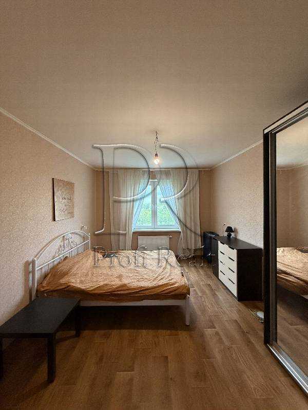 Продажа 1-комнатной квартиры 49 м², Академика Глушкова просп., 9Е