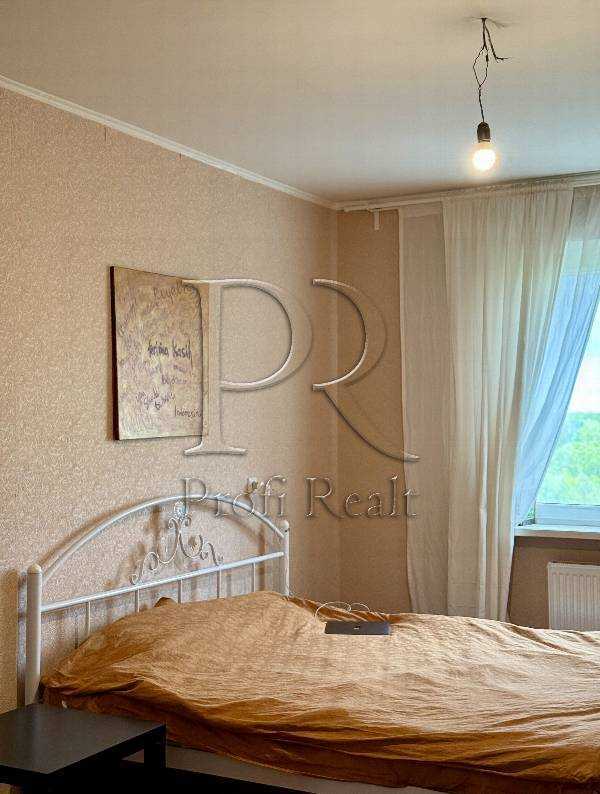 Продажа 1-комнатной квартиры 49 м², Академика Глушкова просп., 9Е