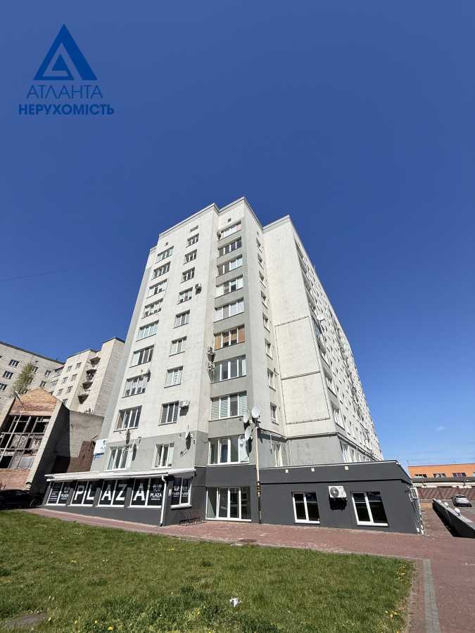 Продажа 3-комнатной квартиры 93 м², Ровенская ул.