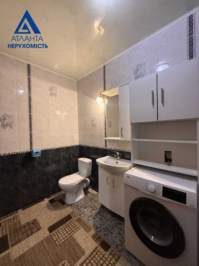 Продажа 3-комнатной квартиры 93 м², Ровенская ул.