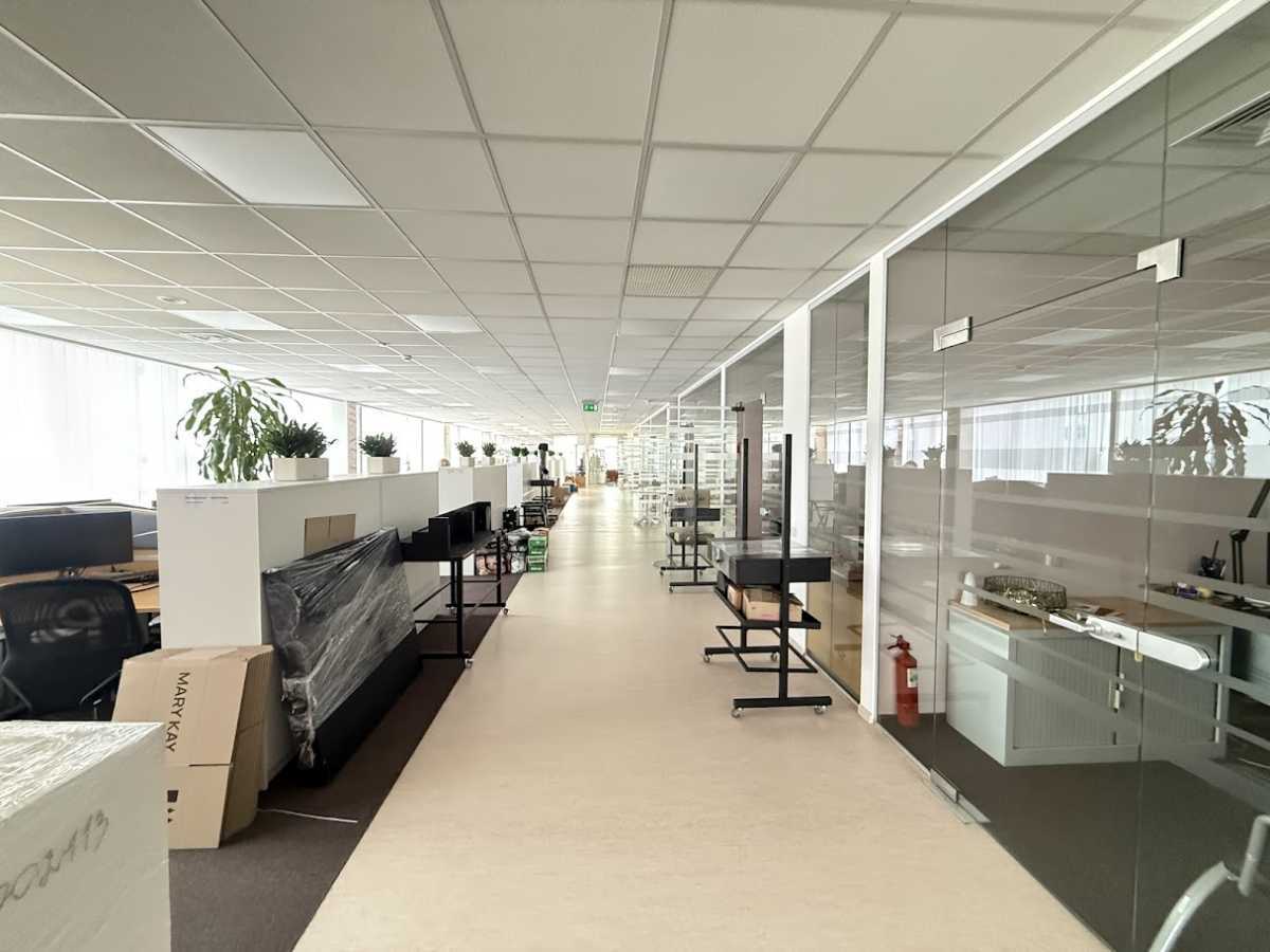 Аренда офиса 900 м², Ивана Федорова ул.