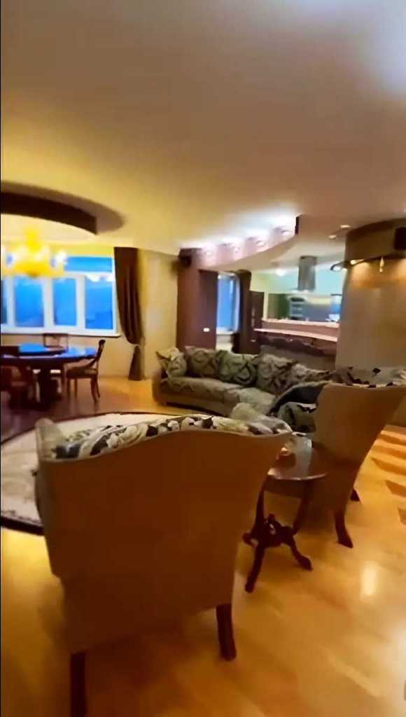 Продажа 3-комнатной квартиры 130 м², Генерала Геннадия Воробьева ул., 13Е