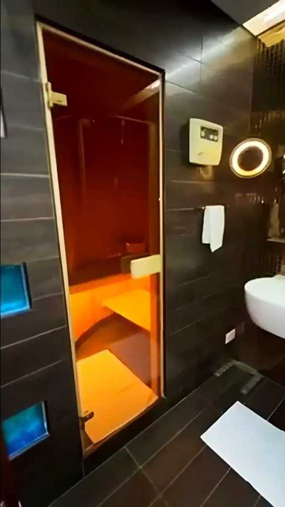 Продажа 3-комнатной квартиры 130 м², Генерала Геннадия Воробьева ул., 13Е