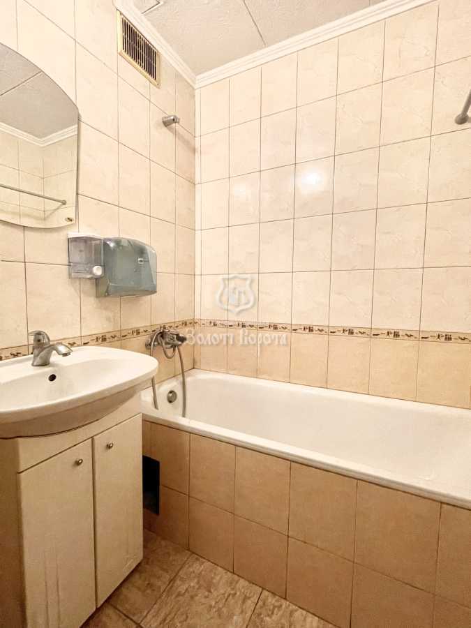 Продажа 5-комнатной квартиры 101 м², Васильковская ул., 38