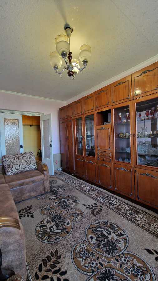 Продаж 3-кімнатної квартири 70 м², Нагірна, 22