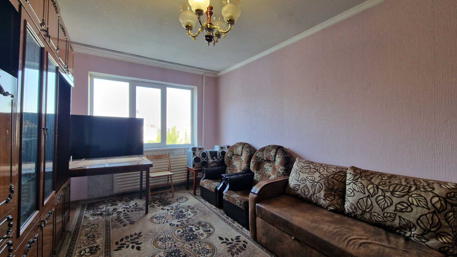 Продаж 3-кімнатної квартири 70 м², Нагірна, 22