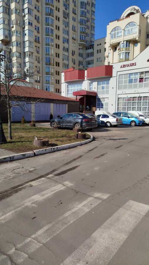 Продажа коммерции 500 м², Маршала Тимошенко ул., 29