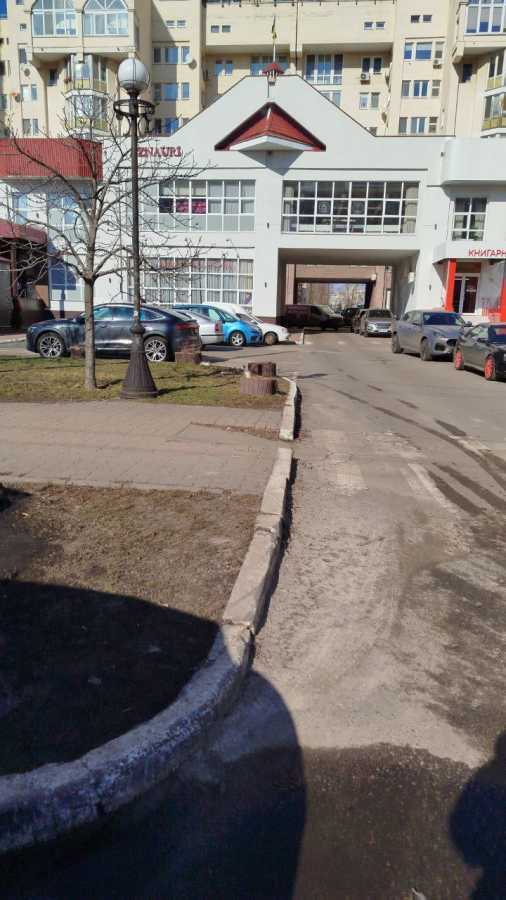 Продажа коммерции 500 м², Маршала Тимошенко ул., 29