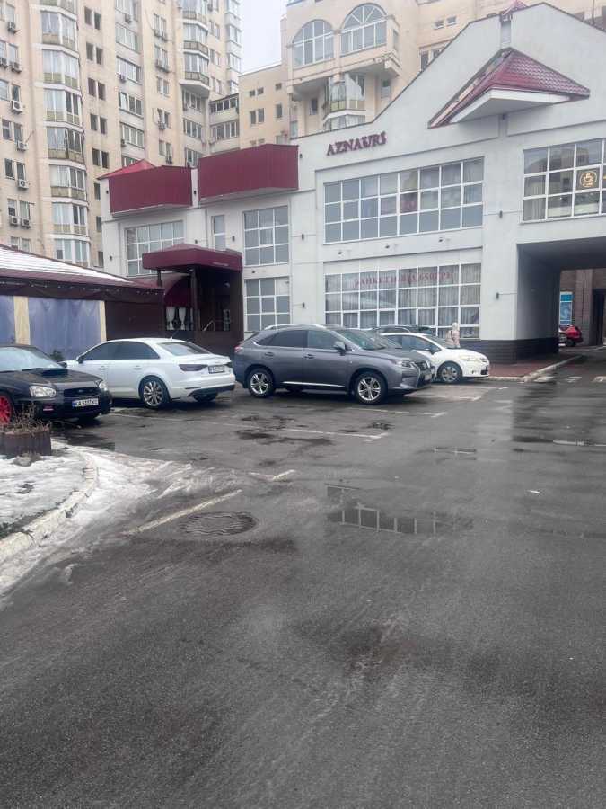 Продажа коммерции 500 м², Маршала Тимошенко ул., 29