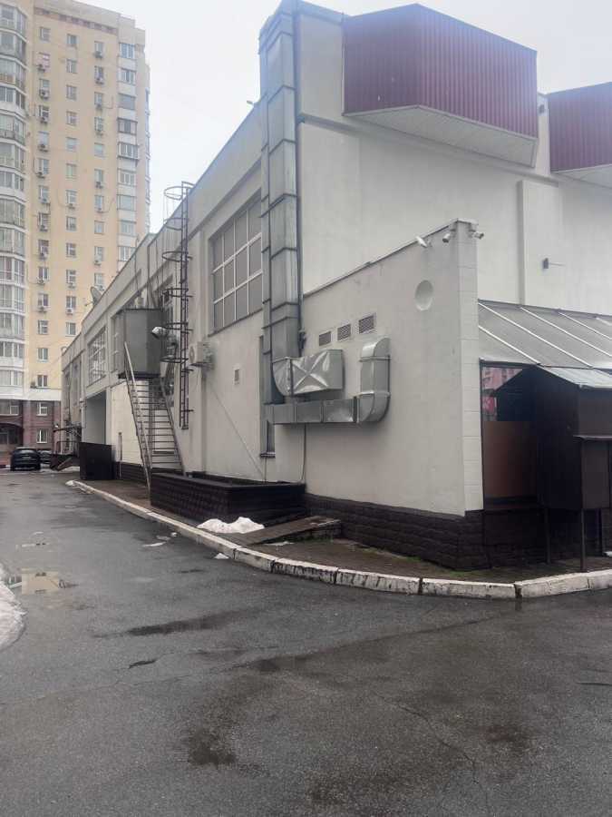 Продажа коммерции 500 м², Маршала Тимошенко ул., 29