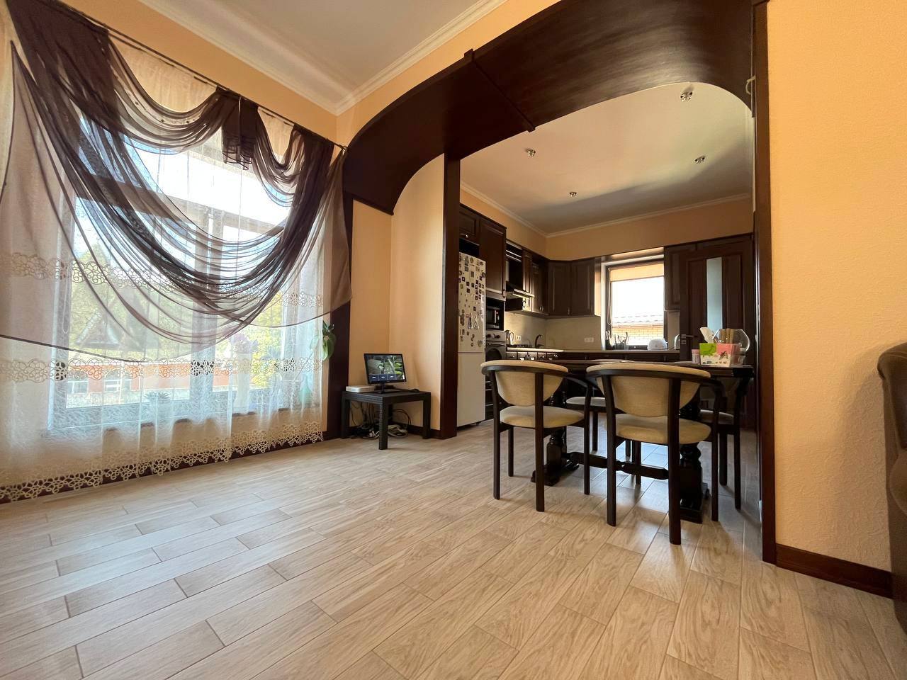 Продаж будинку 275 м², Тополина вул.