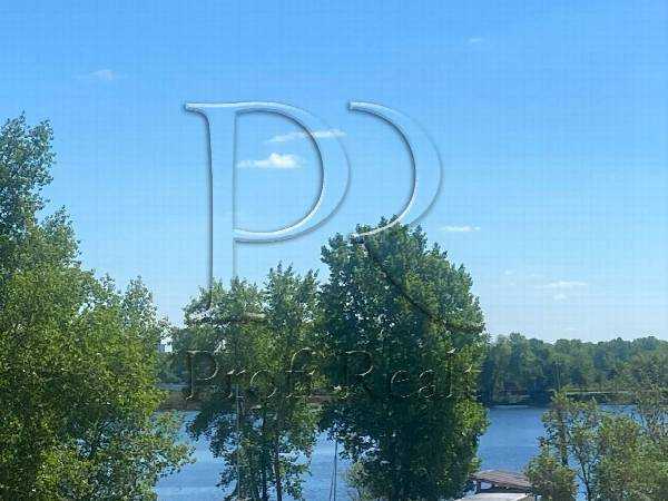 Продажа 3-комнатной квартиры 62 м², Приречная ул., 5