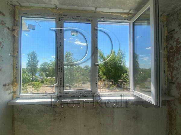 Продажа 3-комнатной квартиры 62 м², Приречная ул., 5
