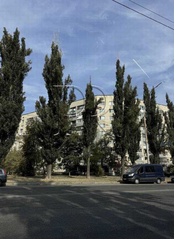 Продажа 2-комнатной квартиры 52 м², Маршала Малиновского ул., 27/23