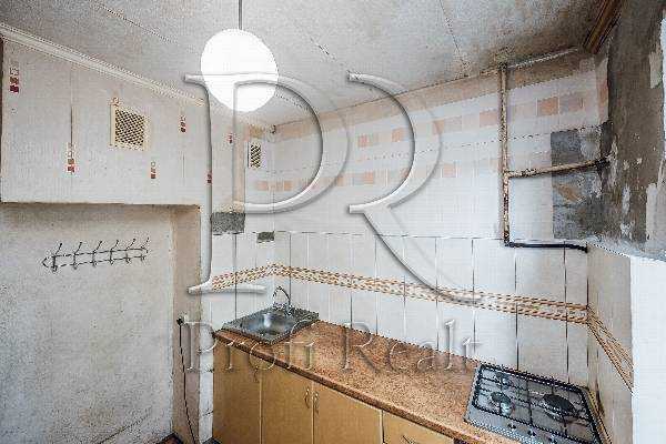 Продаж 2-кімнатної квартири 45 м², Гната Юри вул., 12