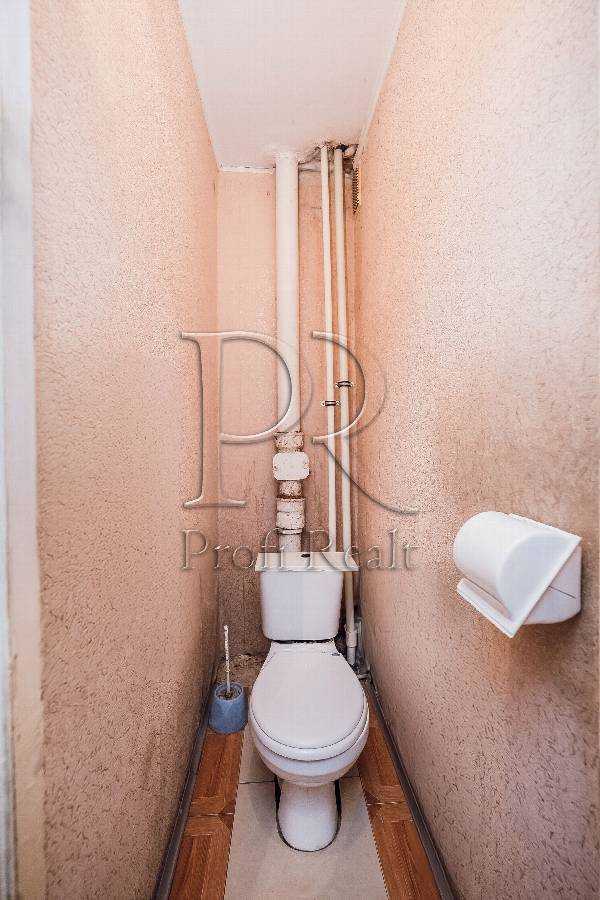 Продаж 2-кімнатної квартири 45 м², Гната Юри вул., 12