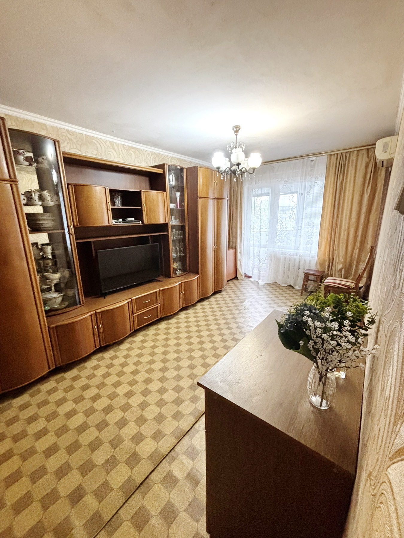 Продажа 3-комнатной квартиры 62 м², Космонавтов ул., 146В