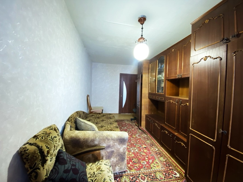 Продажа 3-комнатной квартиры 62 м², Космонавтов ул., 146В