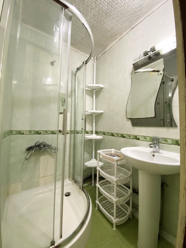 Продажа 3-комнатной квартиры 62 м², Космонавтов ул., 146В