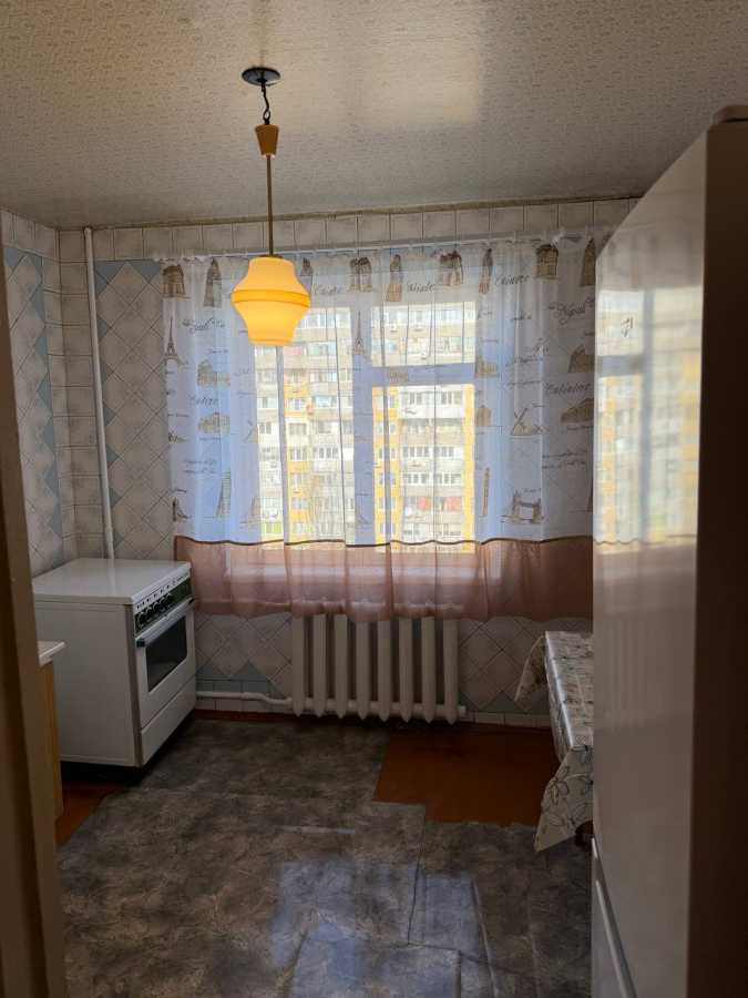 Аренда 2-комнатной квартиры 50 м², Тополь 3 ул., 56
