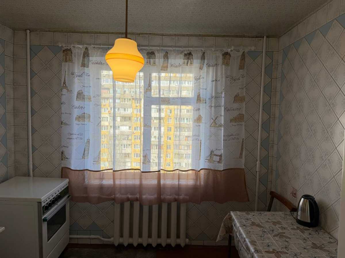Аренда 2-комнатной квартиры 50 м², Тополь 3 ул., 56
