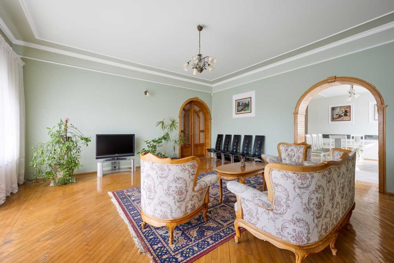 Продаж будинку 354 м², Франка