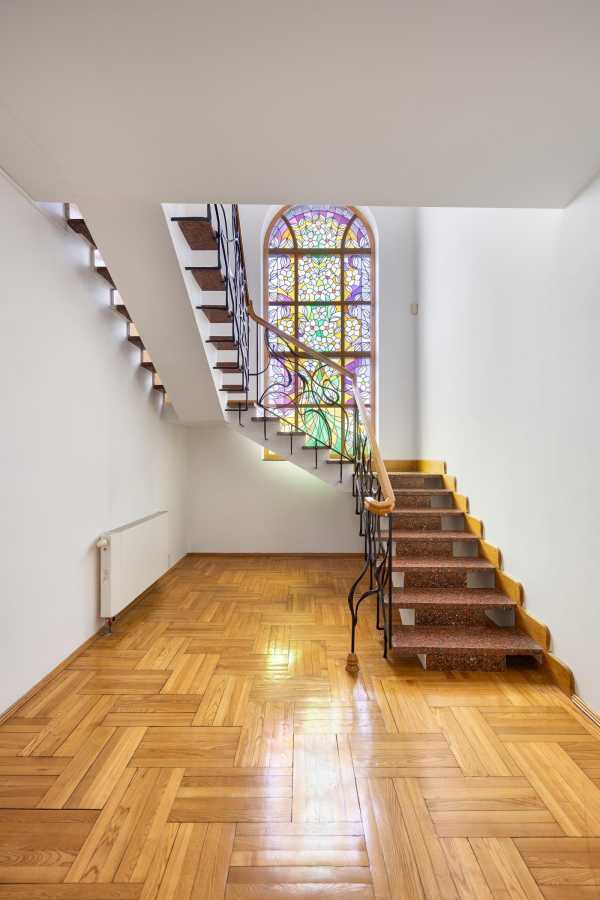 Продаж будинку 354 м², Франка