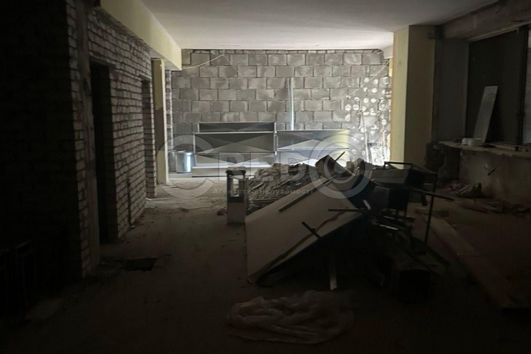 Продажа торгового помещения 180 м², Чаривна ул.