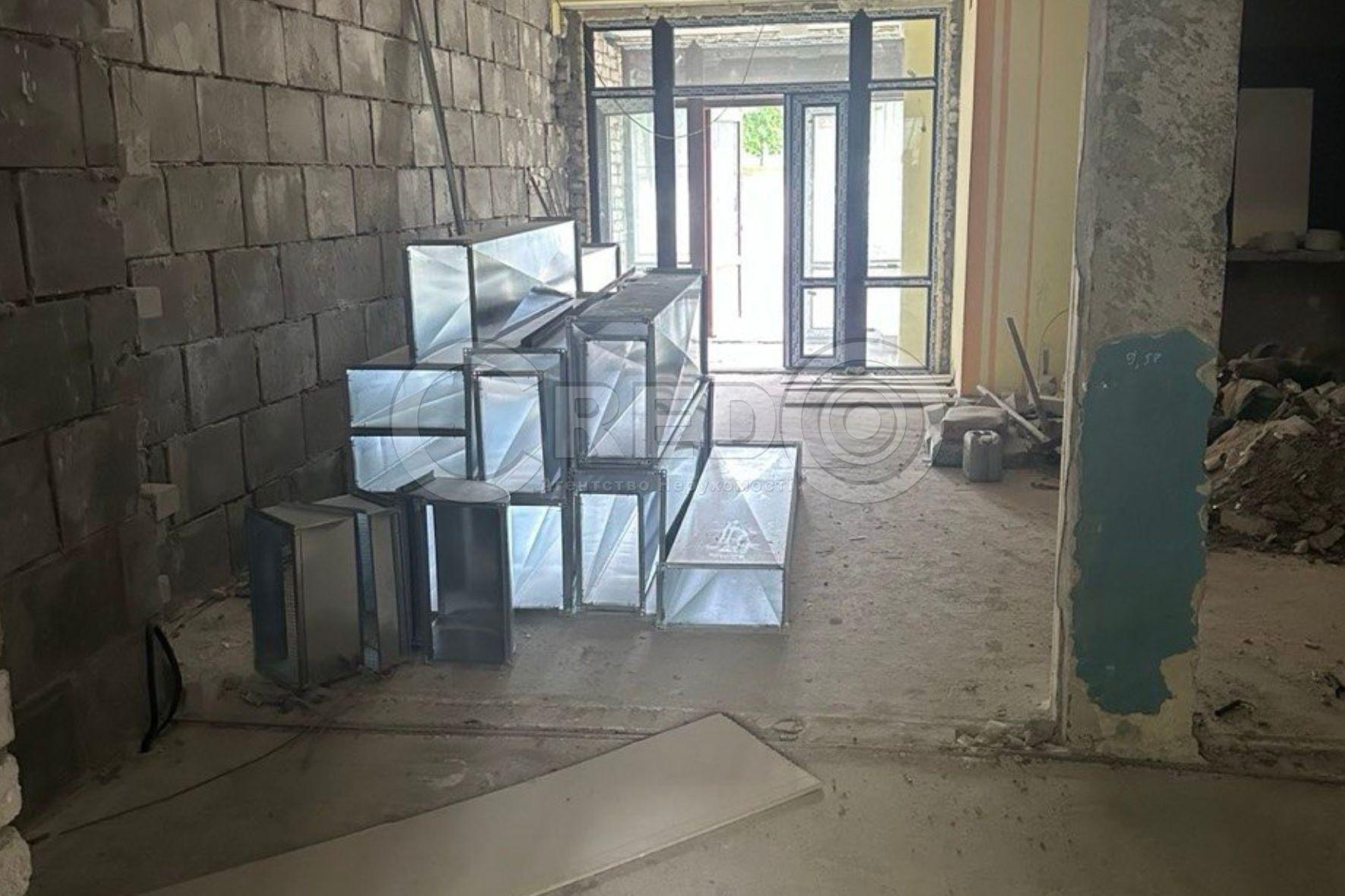 Продажа торгового помещения 180 м², Чаривна ул.