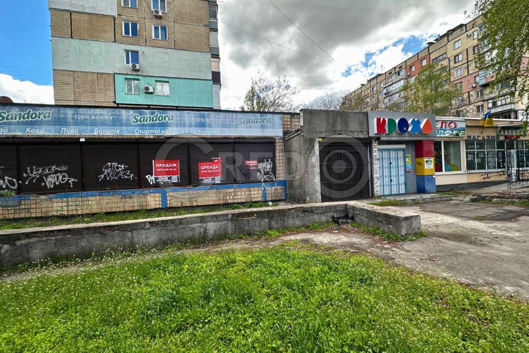 Продажа торгового помещения 180 м², Чаривна ул.