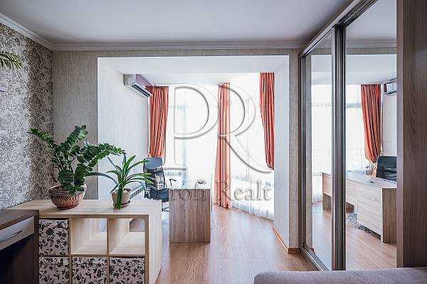 Продажа 3-комнатной квартиры 103 м², Ломоносова ул., 54