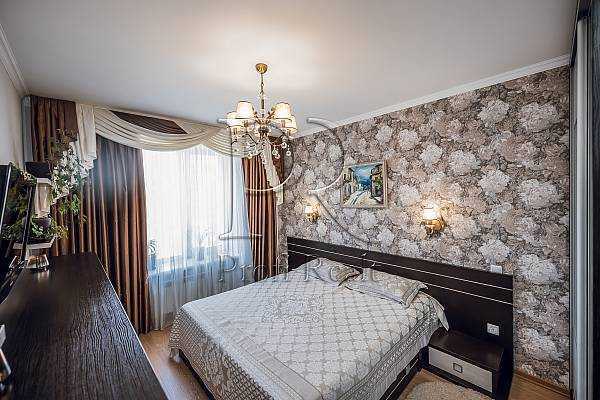 Продажа 3-комнатной квартиры 103 м², Ломоносова ул., 54