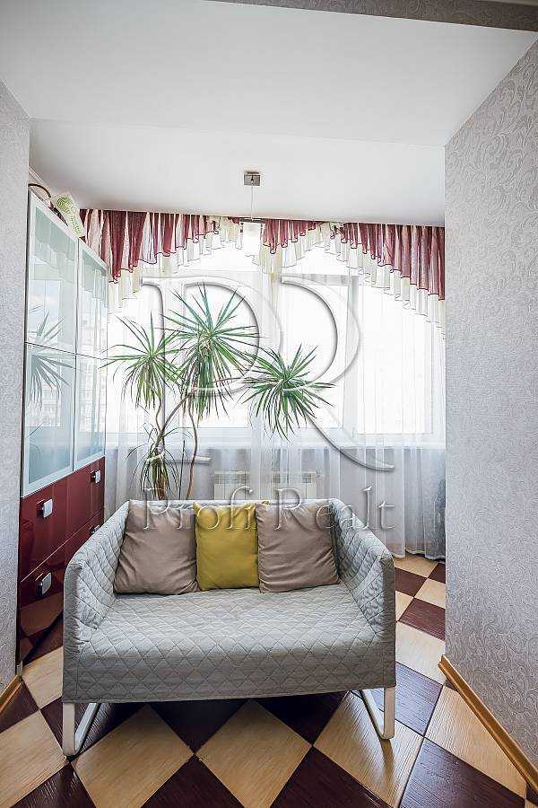 Продажа 3-комнатной квартиры 103 м², Ломоносова ул., 54